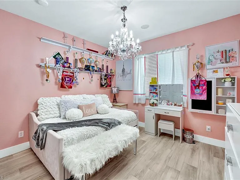 8910 Paseo De Valencia St — Photo 24