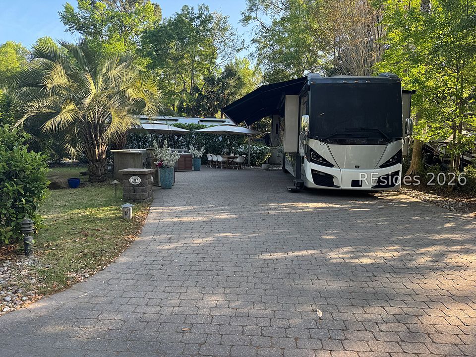 1st image of 133 Arrow Rd #307