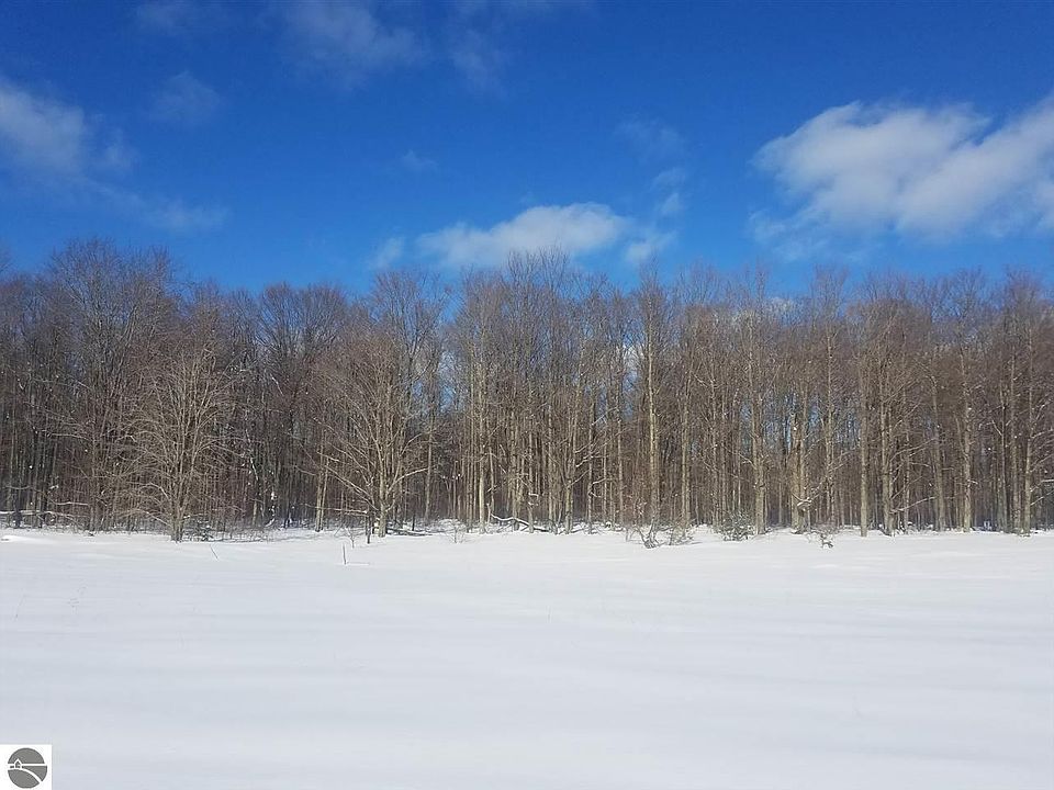 1st image of 0000 Garden Ln