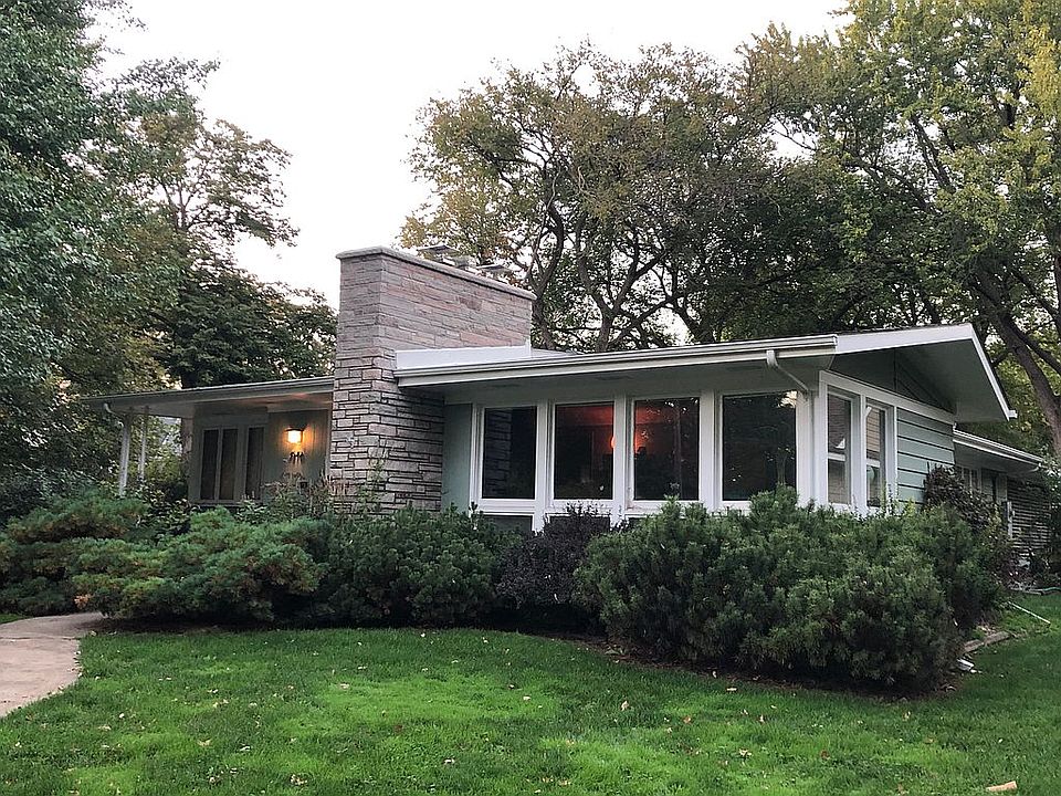 1st image of 4570 Edmund Blvd