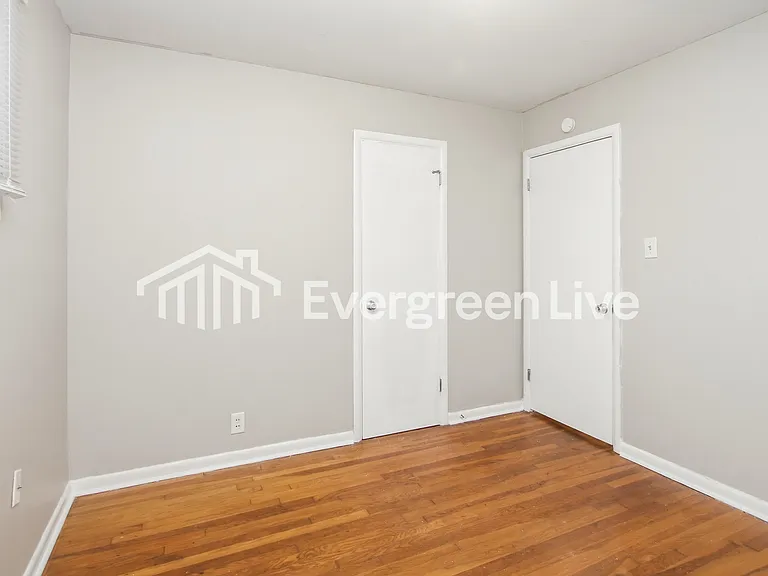 1120 Hathaway Dr — Photo 11