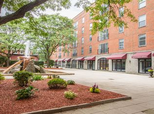 Hampton Court Apartments, Northampton, MA 01060