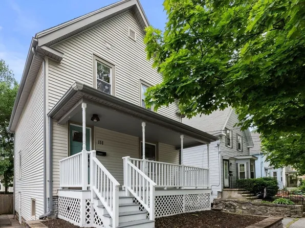 111 Green St, Reading, MA 01867