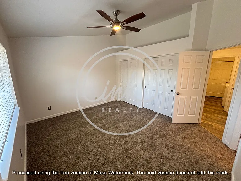1327 E Marion Russell Dr — Photo 9