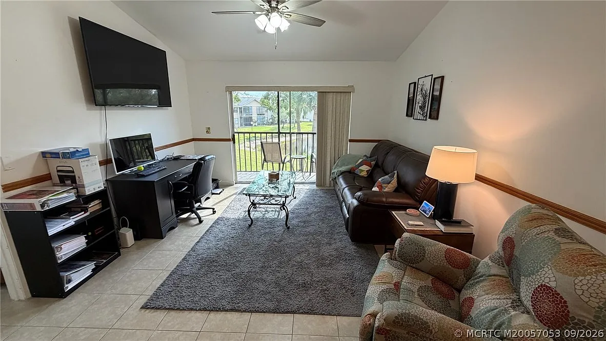3031 SE Aster Ln — Photo 2