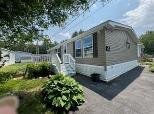 15 Pond Dr, Brunswick, ME 04011