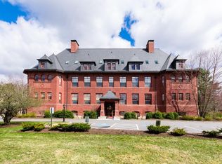 33 Forest St APT 206, Lexington, MA 02421