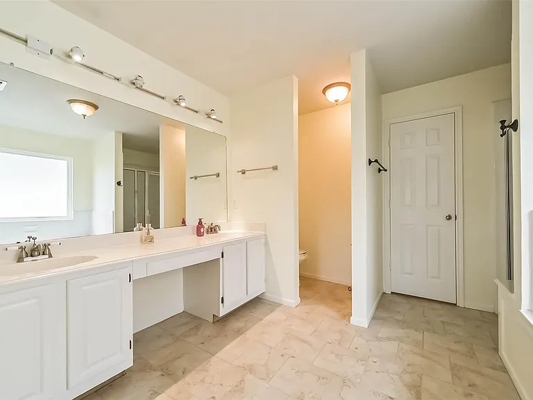 6219 Summerville Ln — Photo 4