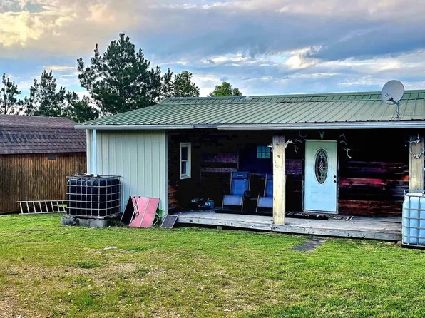 321 Elk Dr, Hurricane Mills, TN 37078