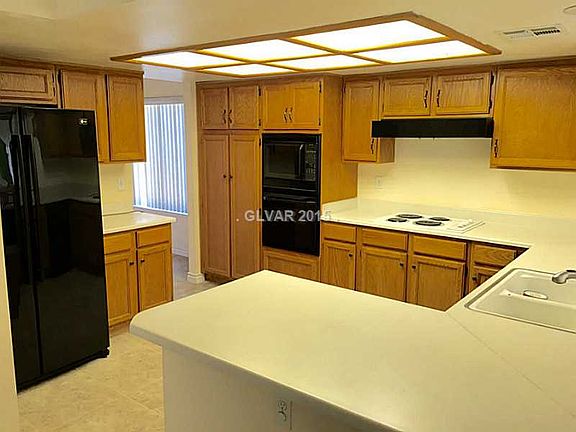 3rd image of 8649 Blissville Ave