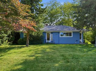 29 Blueberry Rd, Marblehead, MA 01945