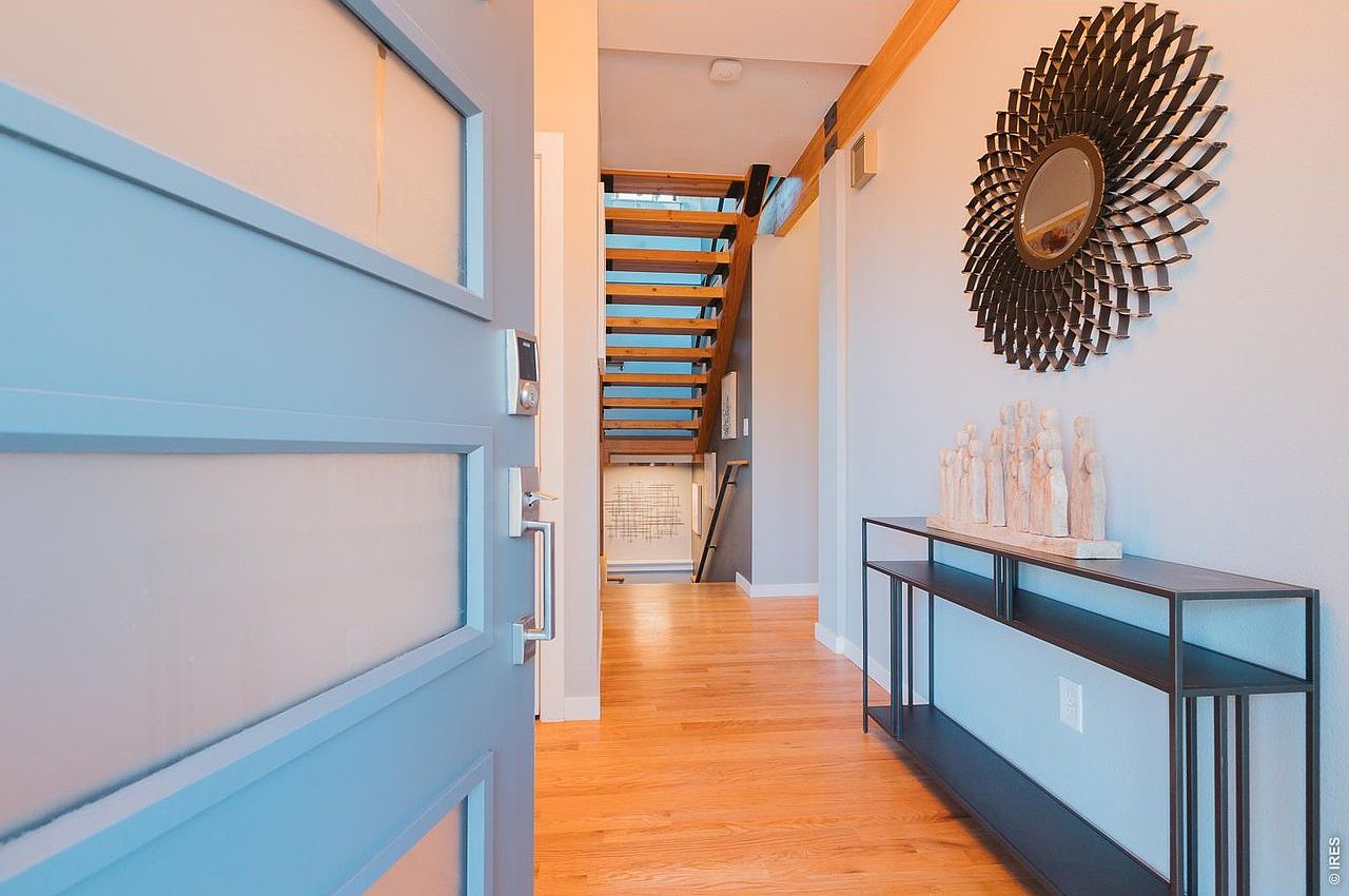 1917 Sheely Dr - Photo 5