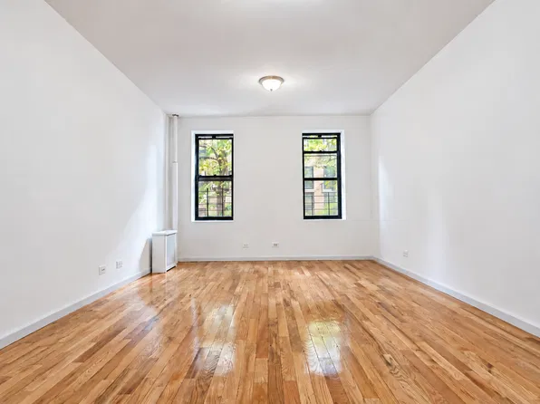 44 Bennett Avenue #1B, photo 3