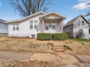 6815 Etzel Ave, Saint Louis, MO 63130