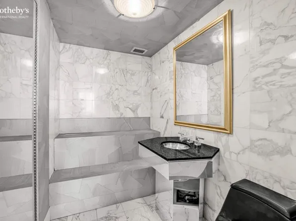 870 United Nations Plaza image 16 of 27