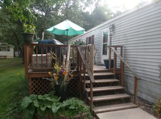 621 Oakwood Dr, Devils Lake, ND 58301