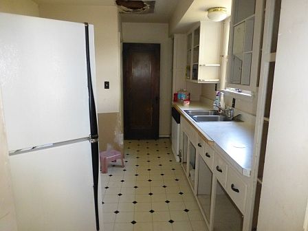 5th image of 819 S 20th St
