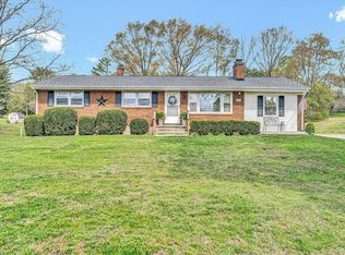 2747 Brogan Cir, Salem, VA 24153