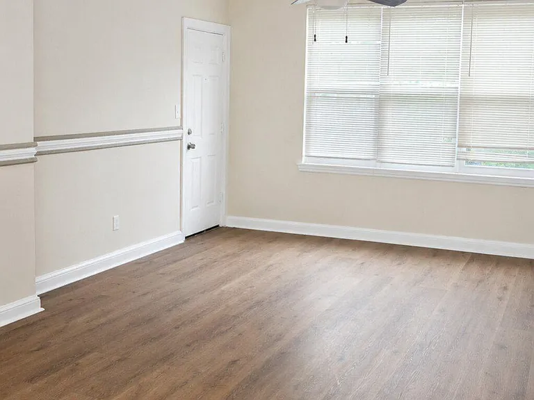 59 Galveston Pl SW #3 — Photo 2