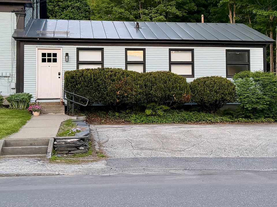 Exterior view with dedicated parking spot(s)