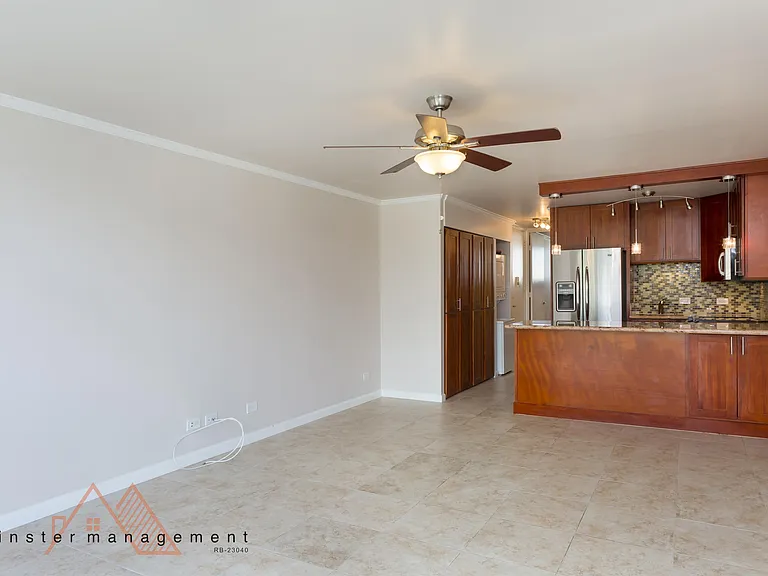 2611 Ala Wai Blvd — Photo 3