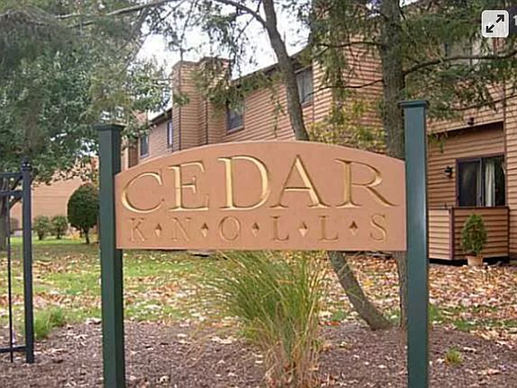 2nd image of 108 Cedar Knolls Dr #108