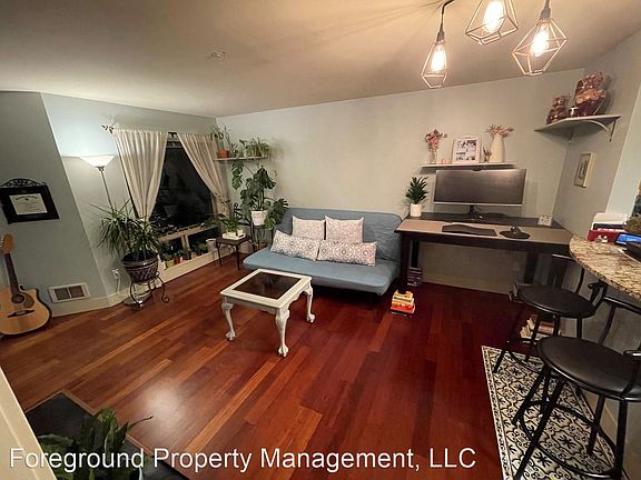 4th image of 711 E Denny Way Unit 404