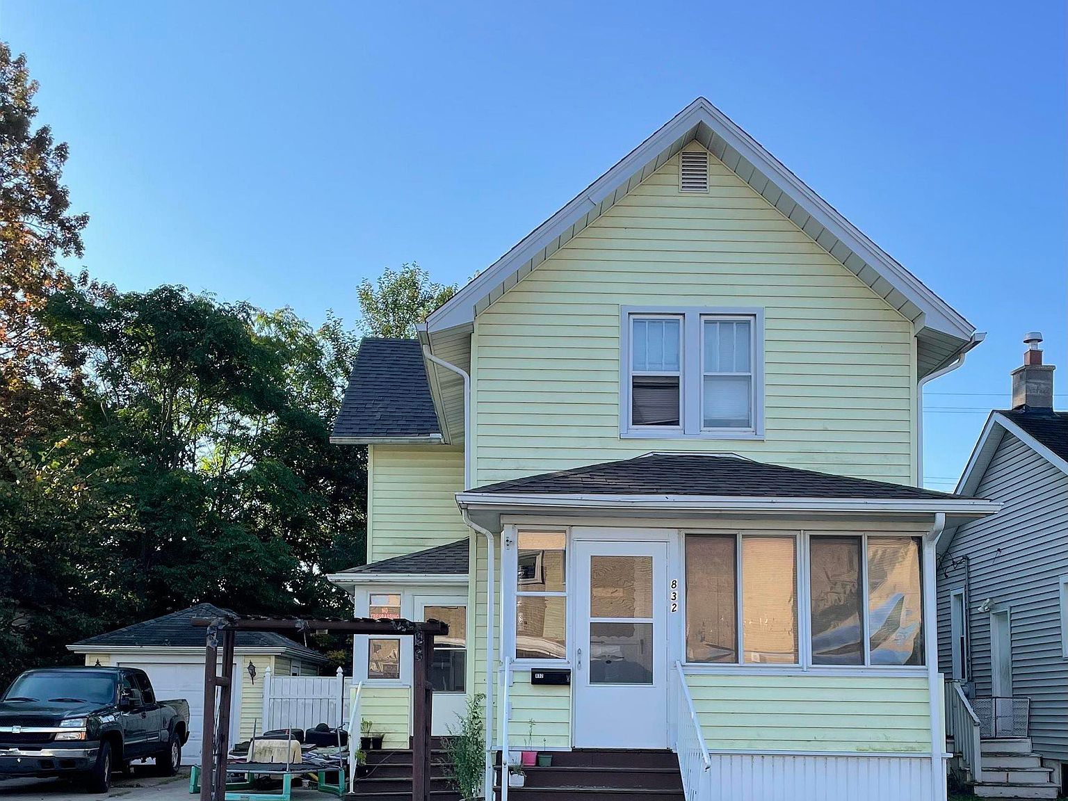 832 White St, Port Huron, MI 48060 MLS 50123968 Zillow