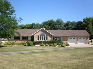 5794 Emerald Grove Ln, Waunakee, WI 53597