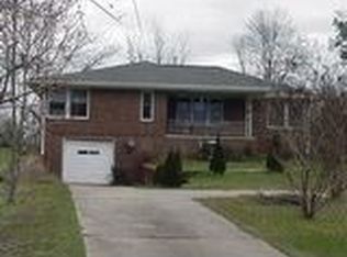 4 Clark Cir, Lexington, GA 30648