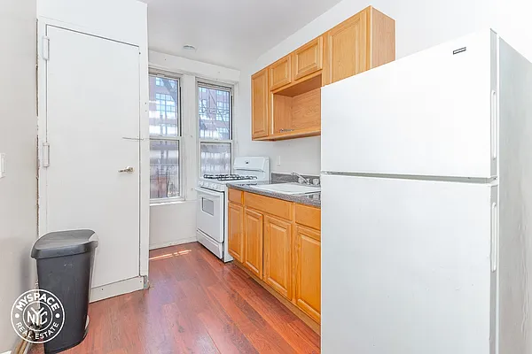 Rented by MySpaceNYC | media 2