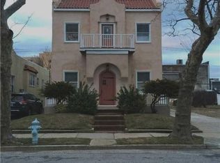 Walnut St, Long Beach, NY 11561