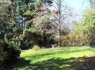 1640 Country Commons Ln, Lake Oswego, OR 97034