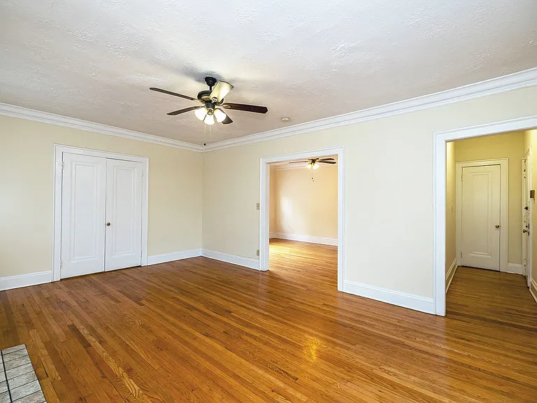 Lewis Manor Apartments — Photo 17