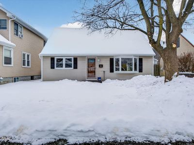 522 7th Avenue, Troy, NY, 12182