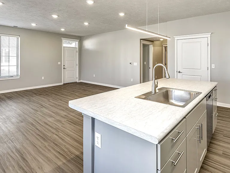 Deerfield Apartments & Chateaus — Photo 20