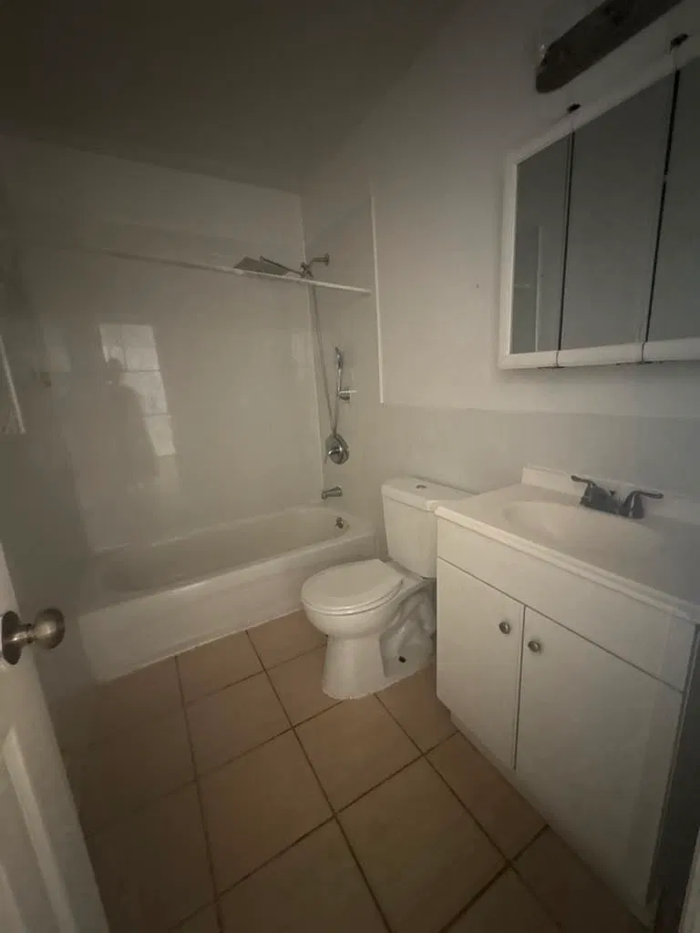 2 bed, $2,100 — Photo 4