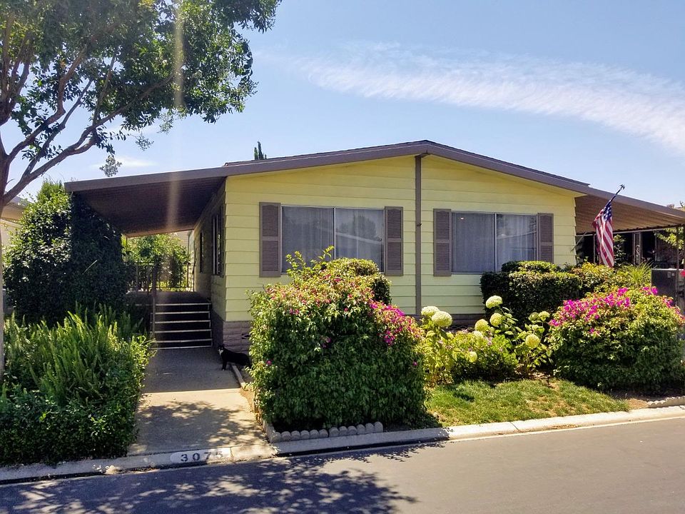 1st image of 3075 Oakbridge Dr #3075
