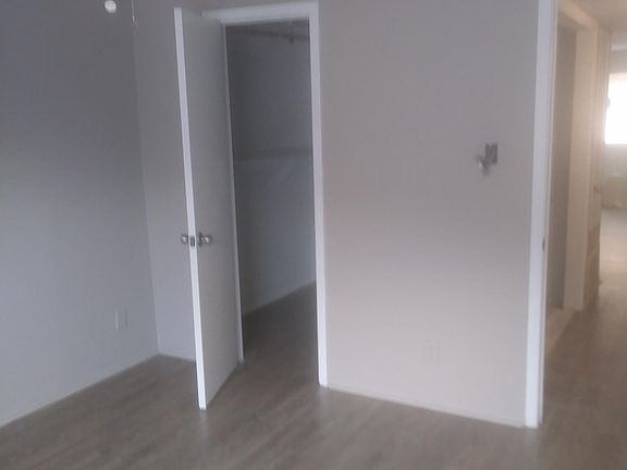 4th image of 5634 Birchmont Dr APT D