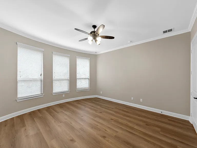 1213 Lewiston Dr — Photo 17