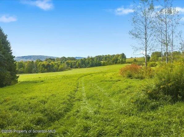 Singer Rd, Montrose, PA 18801