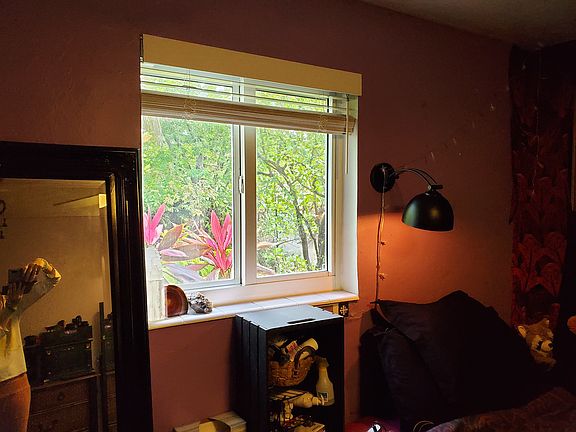 2nd image of 711 NE 60th St