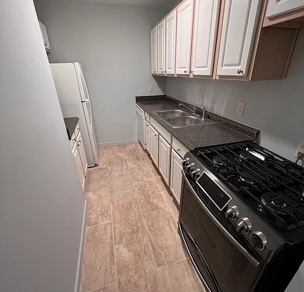3810 Chamberlayne Ave — Photo 2