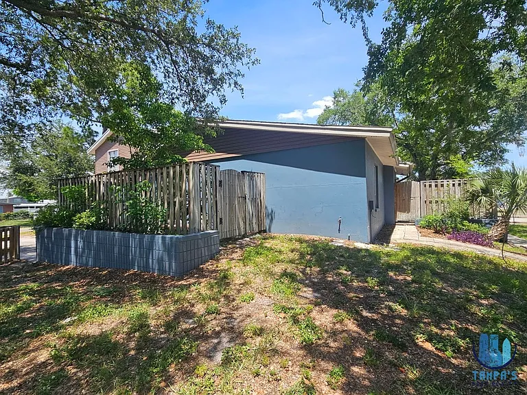 7602 W Powhatan Ave — Photo 22