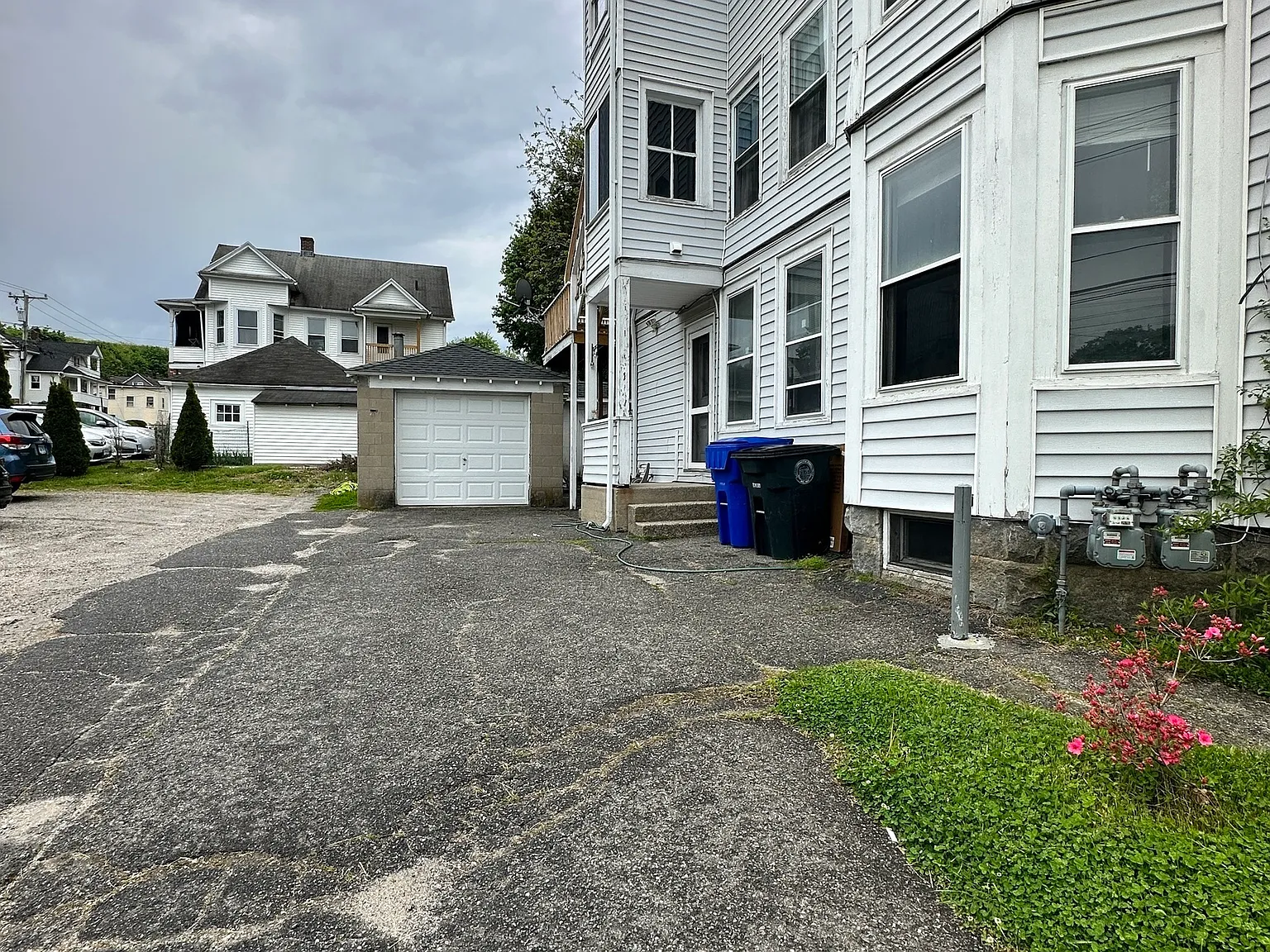 1 bed, 1.0 bath, 560 sqft, $1,300 — Photo 3