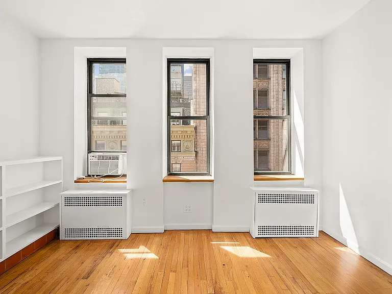 121 Madison Ave #11C — Photo 2