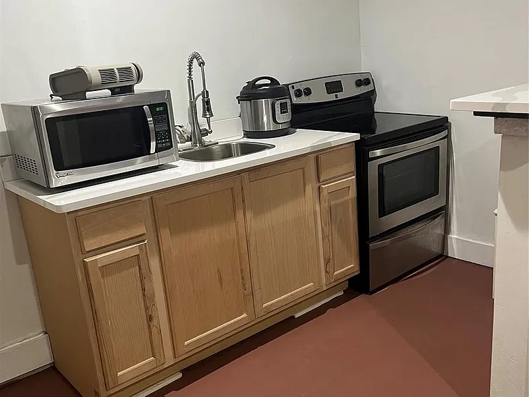 1111 Belaya Ln — Photo 30