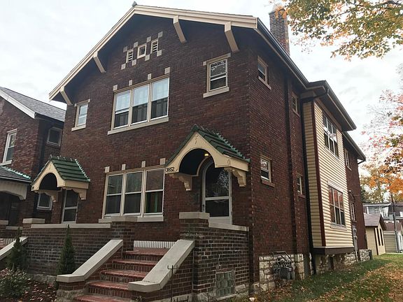 2nd image of 3852 Fillmore St