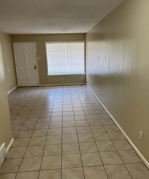 4332 Melinda Ave — Photo 1