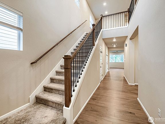 3rd image of 23511 Tahoma Place